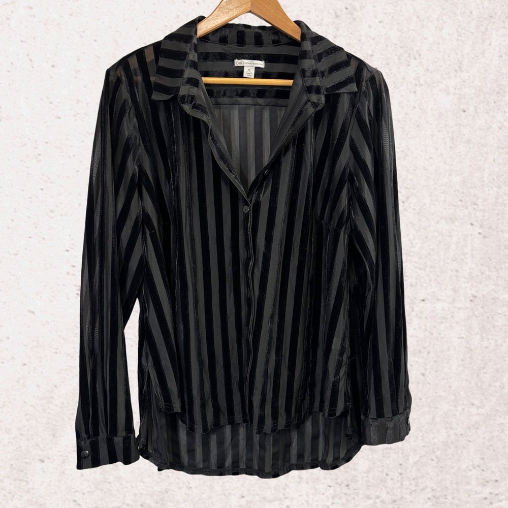 Elegant Black Striped Women's Top